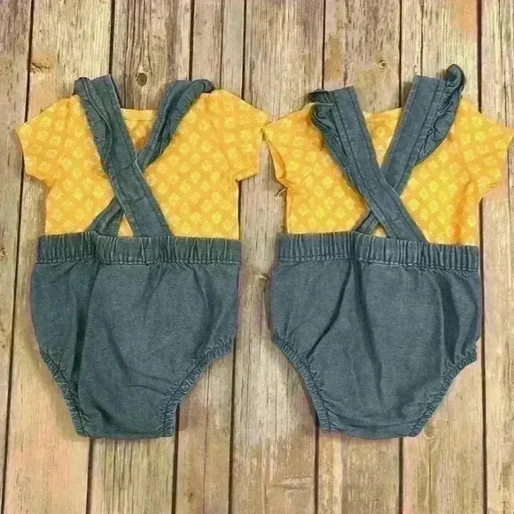 TWIN GIRL BUNDLE 💕 Adorable romper with yellow tee shirt - Picture 5 of 7